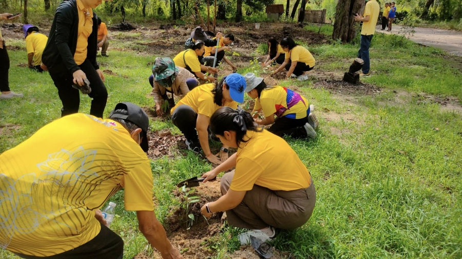 โครงการปลูกต้นไม้ เนื่องในวันต้นไม้ประจำปีของชาติ พ.ศ. 2568 ณ วัดศรีโนนยาง หมู่ที่ 2 ตำบลแจระแม อำเภอเมืองอุบลราชธานี จังหวัดอุบลราชธานี
